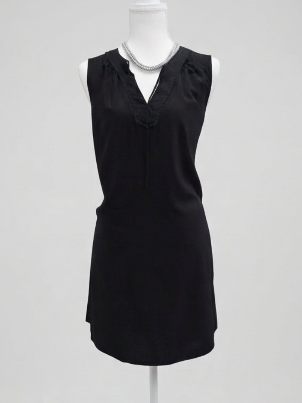 Old Navy Black Sleeveless V-Neck Tunic Dress - Size S (P)